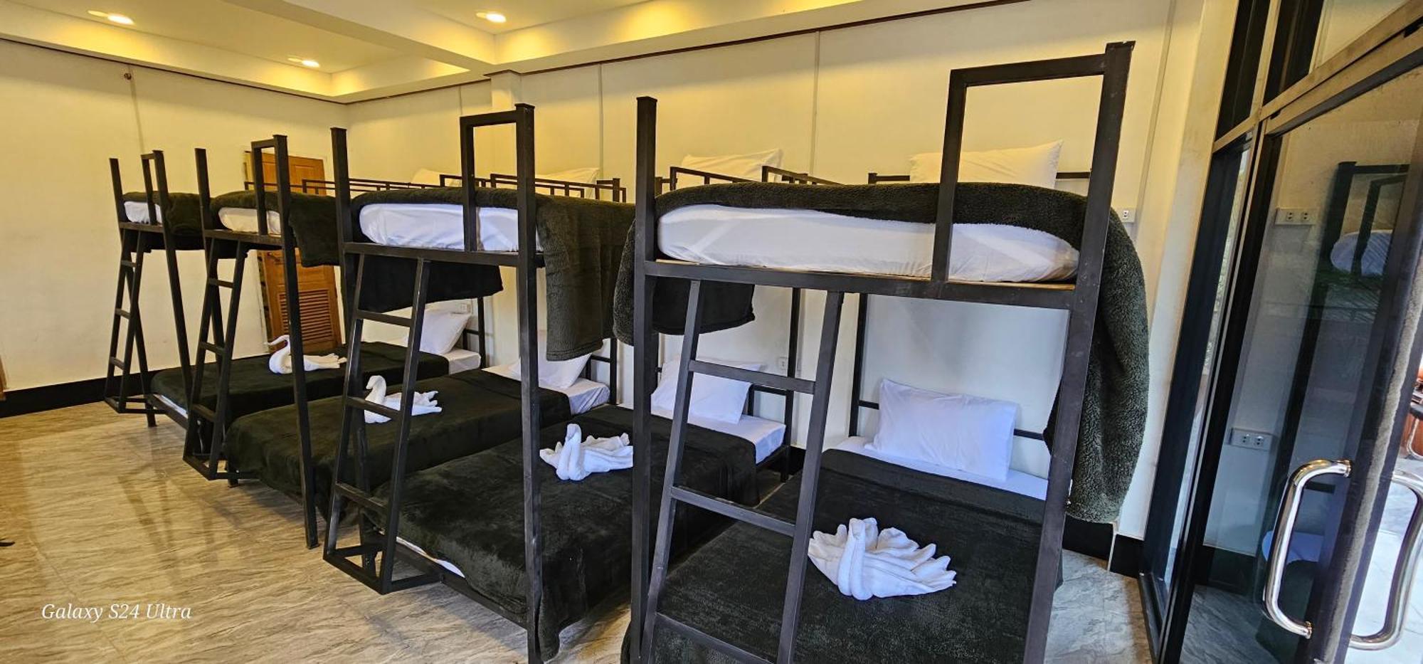 Inn Riverside Hostel Pb Пакбенг Номер фото
